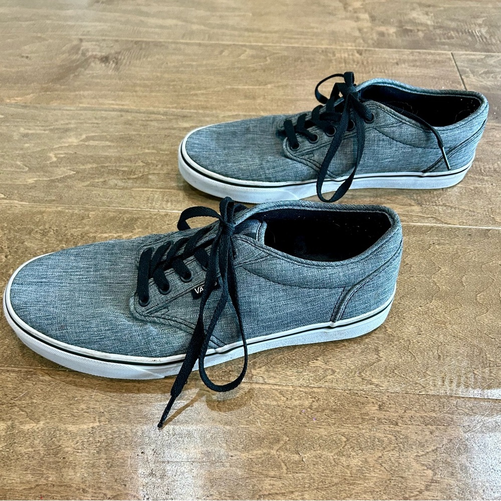 Vans Men's Gray Canvas Low-Top Sneakers